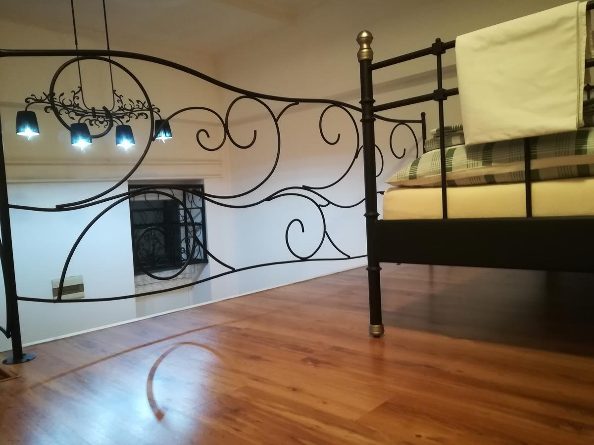 Apartman Galerija โนวีซาด ภายนอก รูปภาพ